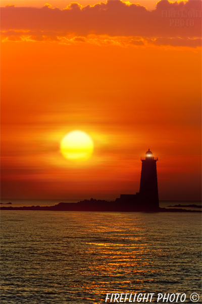 Lighthouse;Maine;Portsmouth;Whaleback;New Hampshire;Photo to art;art;landscape;building;artwork;sunrise